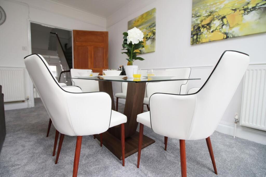 Spacious Georgian 3Bedroom Apartment- 10 Minute Walk To The River Avon, Roman Baths And Bath Abbey Exteriér fotografie