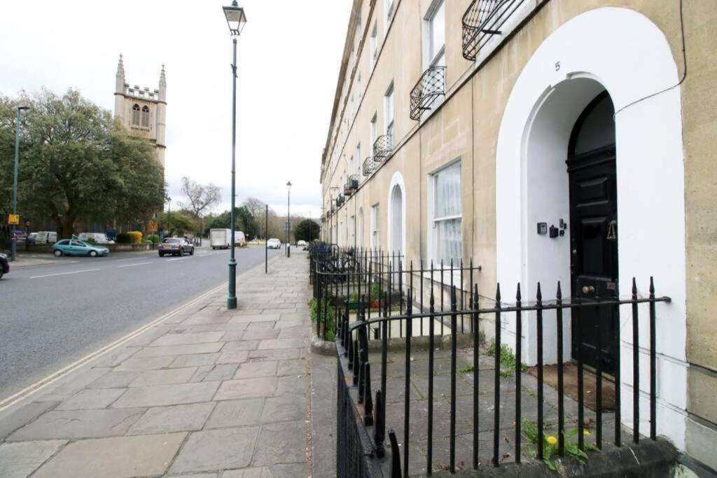 Spacious Georgian 3Bedroom Apartment- 10 Minute Walk To The River Avon, Roman Baths And Bath Abbey Exteriér fotografie